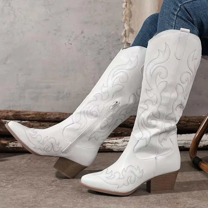 Culza | Botas Altas Bordadas