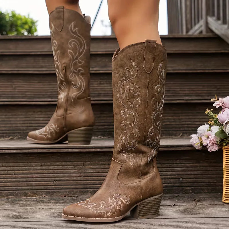 Culza | Botas Altas Bordadas