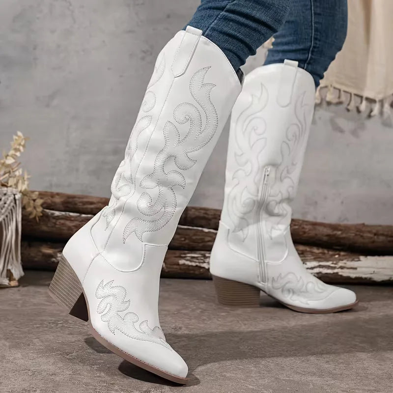 Culza | Botas Altas Bordadas