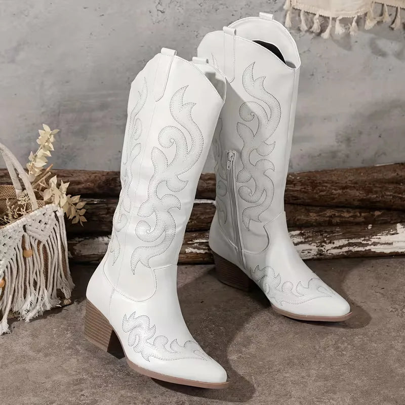 Culza | Botas Altas Bordadas