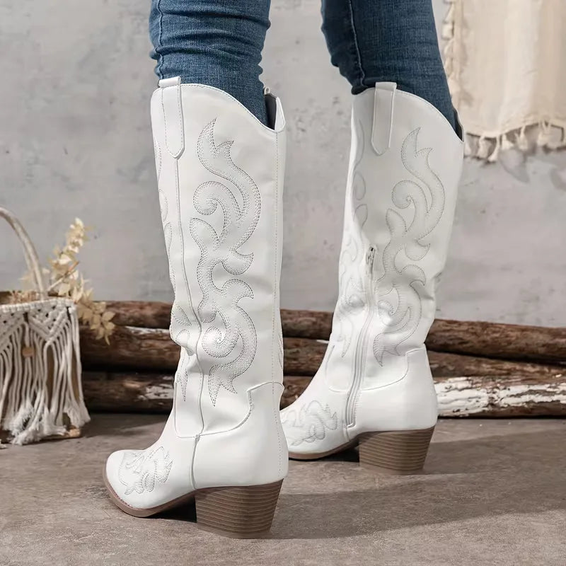 Culza | Botas Altas Bordadas